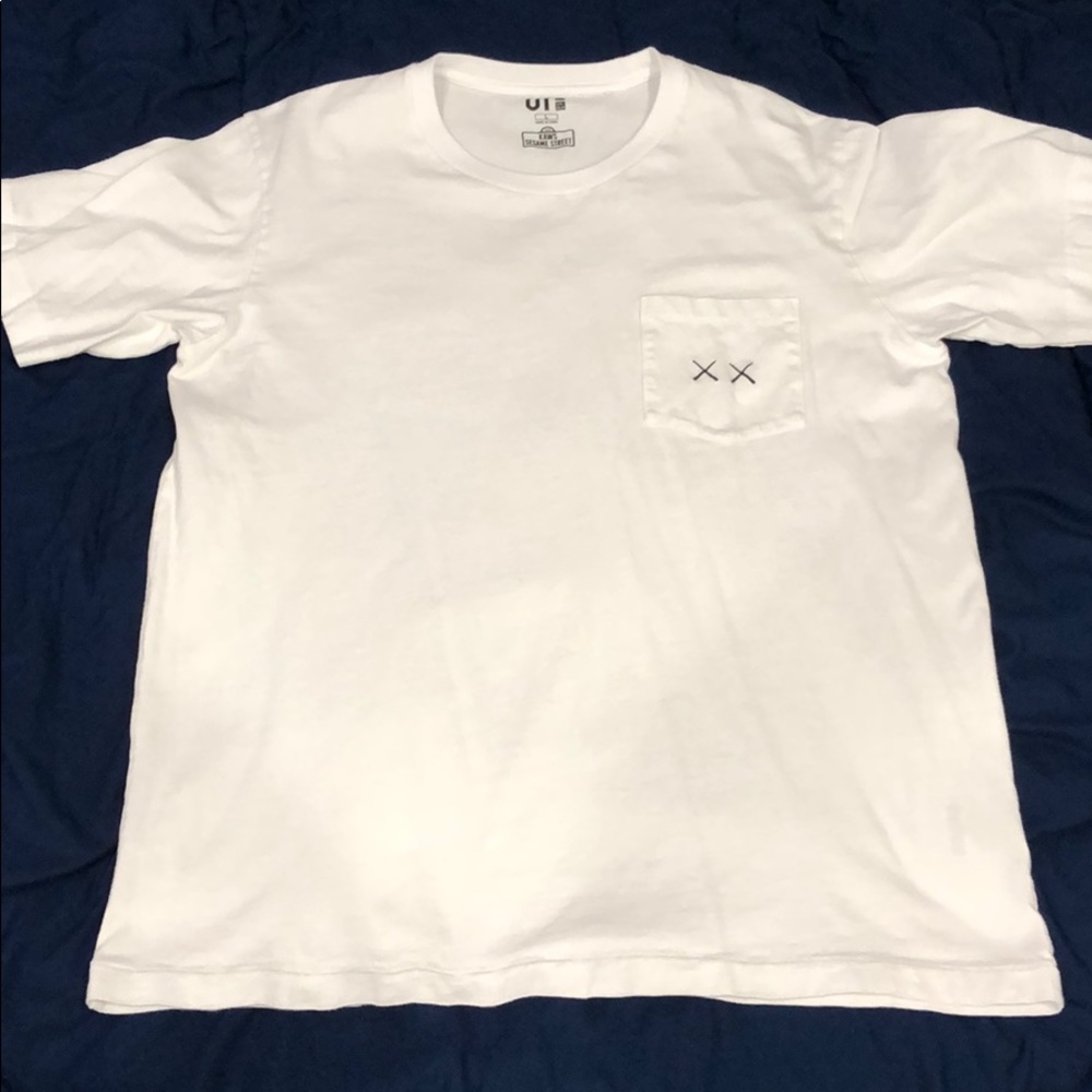 UNIQLO x KAWS x Sesame Street graphic T-shirt